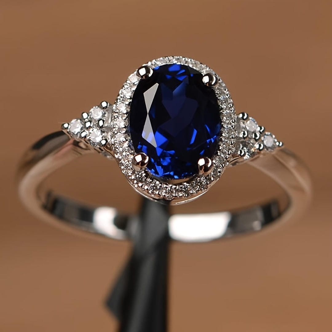 Anillo Ovalado de Zafiro Midnight Majesty