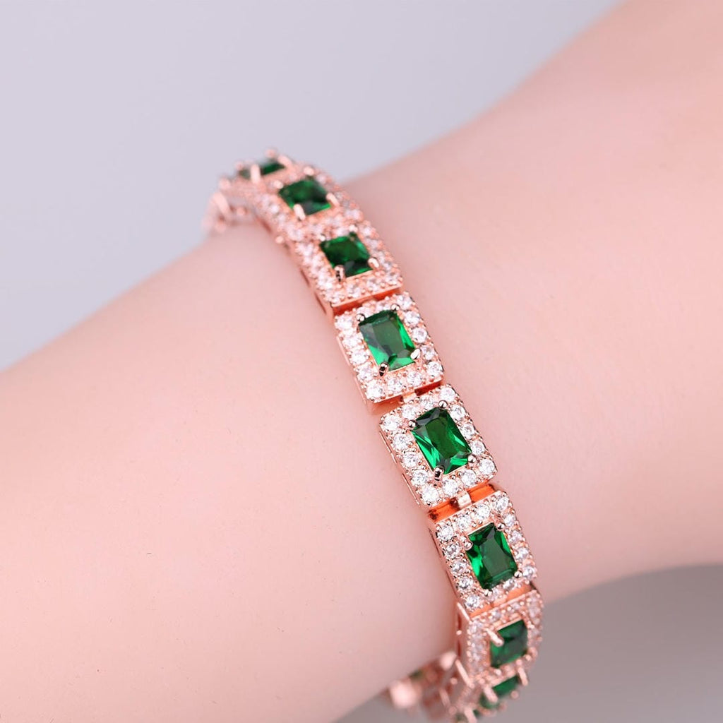 Pulsera de Oro con Declaración en Verde Esmeralda