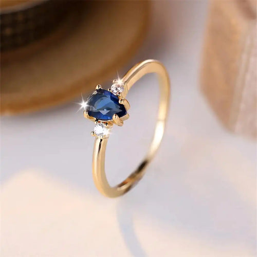 Anillo de Zafiro Real Corte Pera Minimalista