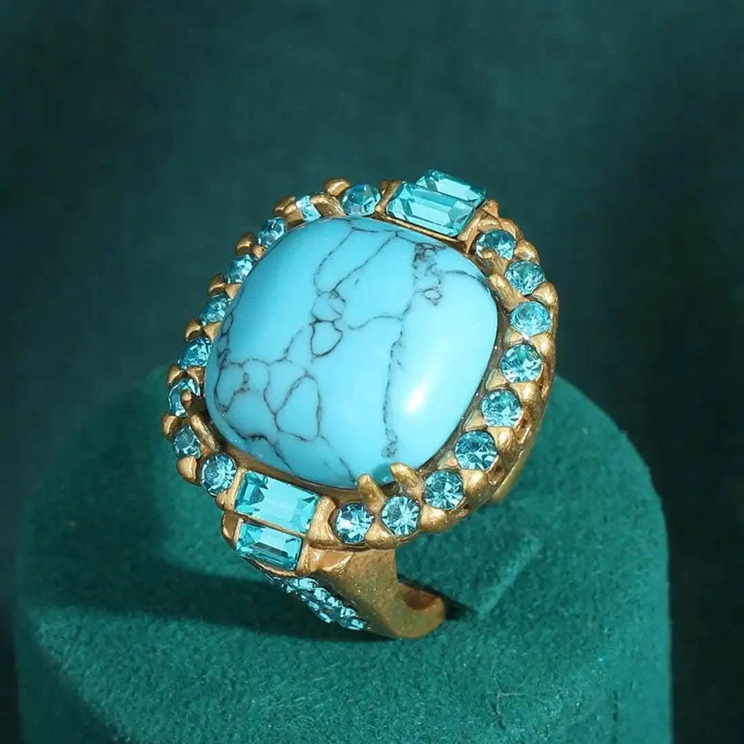 Anillo de Zirconia con Piedra Turquesa Dorada