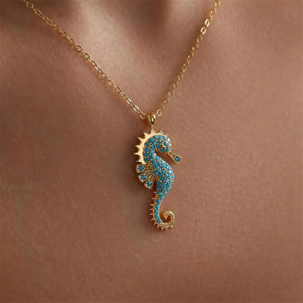 Collar con Colgante de Caballito de Mar y Turquesa
