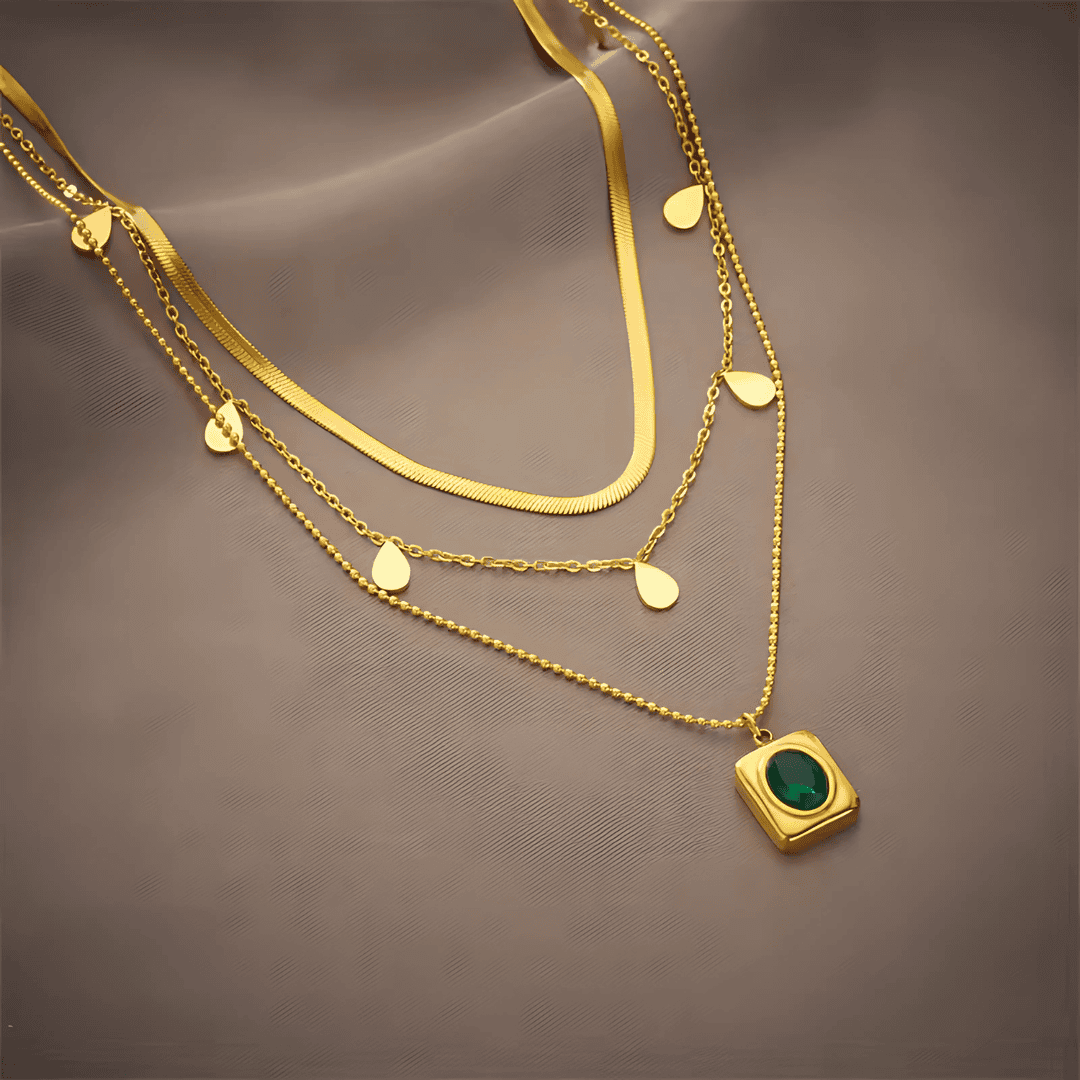 Collar Capa Esmeralda Elegante