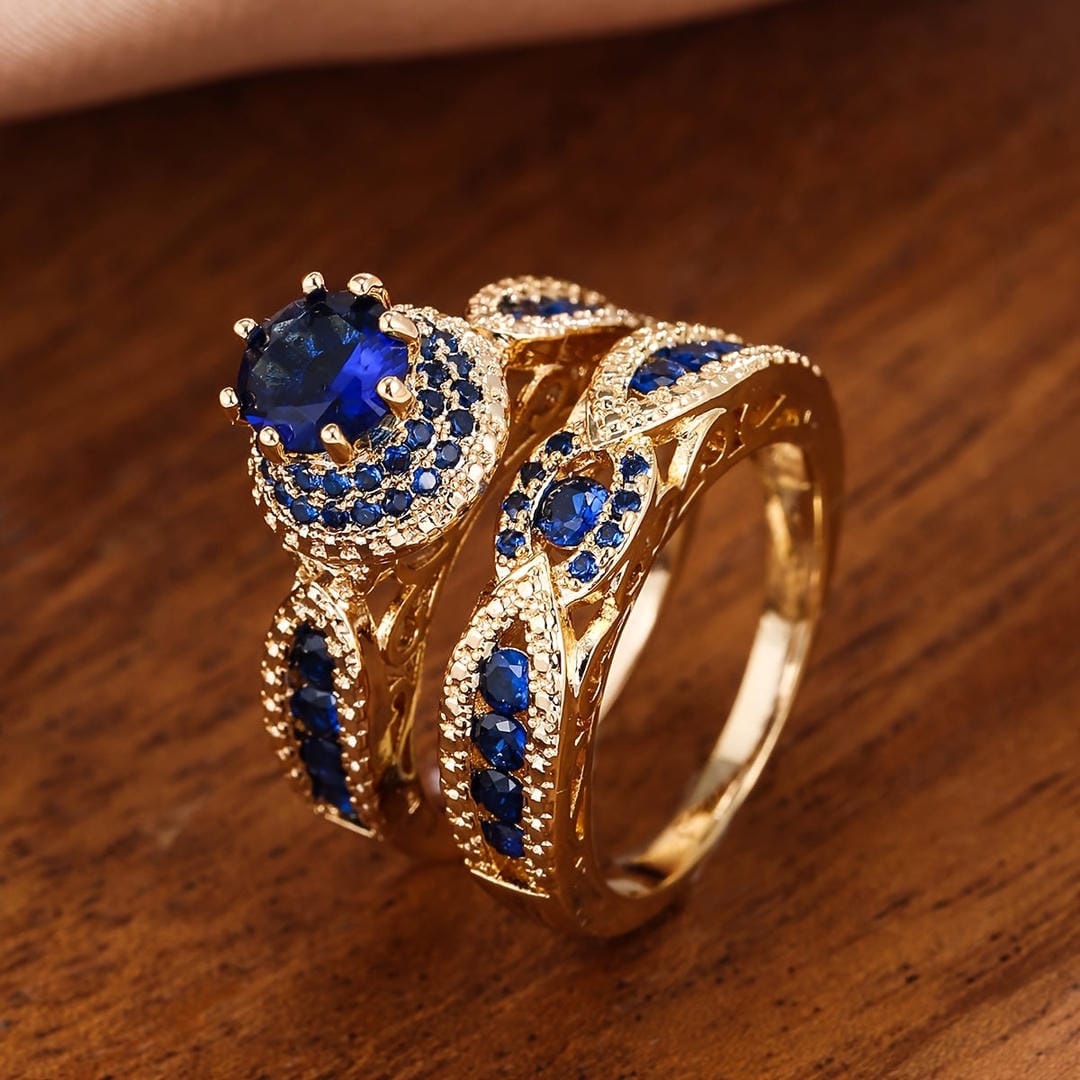 Conjunto de Anillos de Zafiro Dorado Victoria