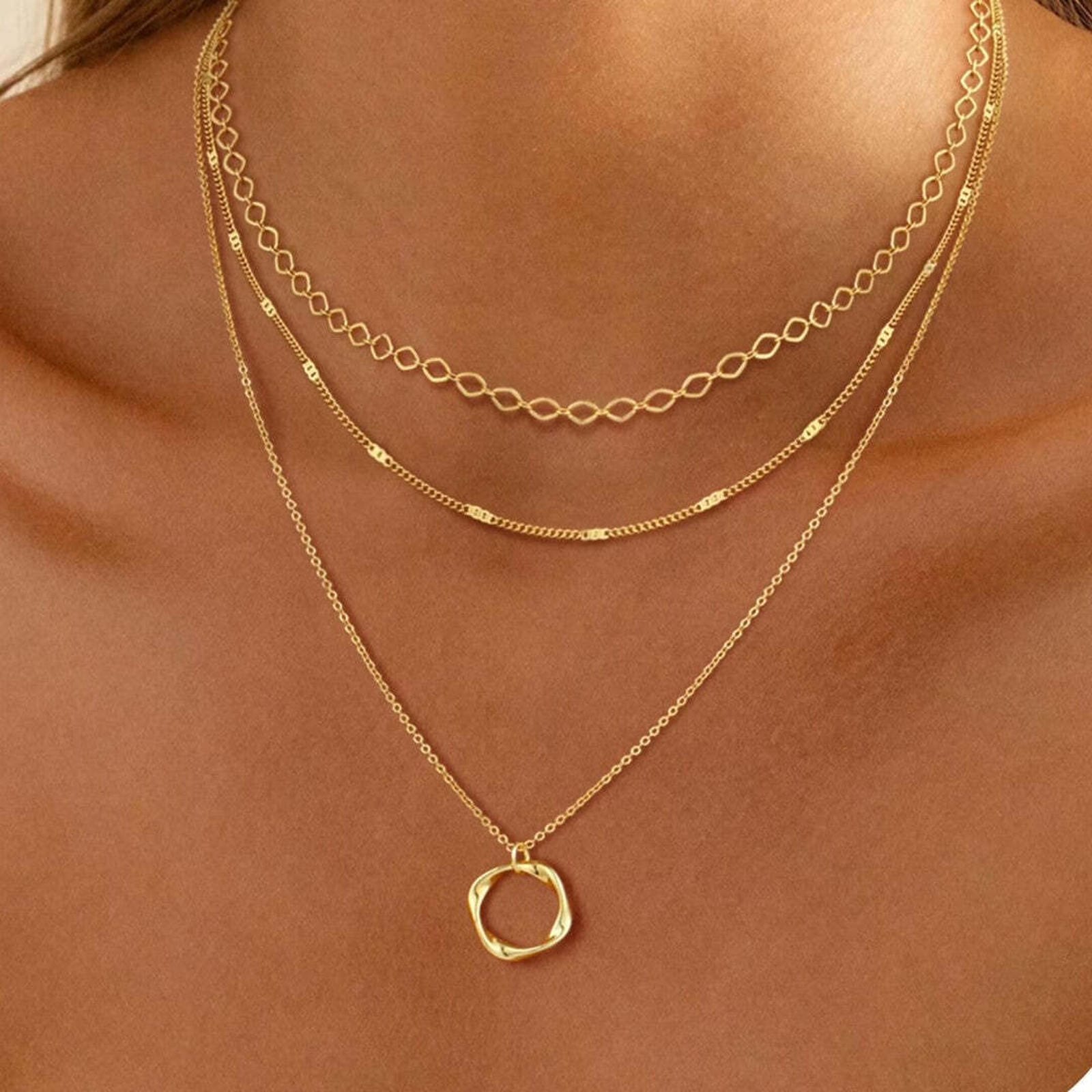 Collar Colgante de Capas Doradas Clásico